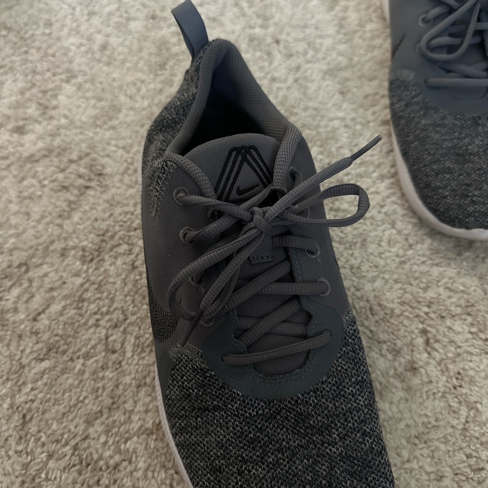 Nike Gray Sneakers with Breathable Knit Design